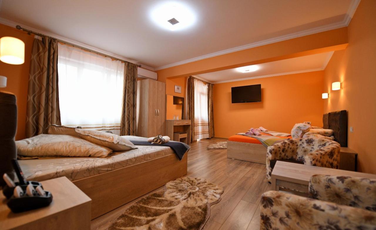 Apartament Trident Haţeg Extérieur photo